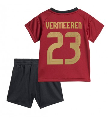 Belgien Arthur Vermeeren #23 Replika Babytøj Hjemmebanesæt Børn EM 2024 Kortærmet (+ Korte bukser)